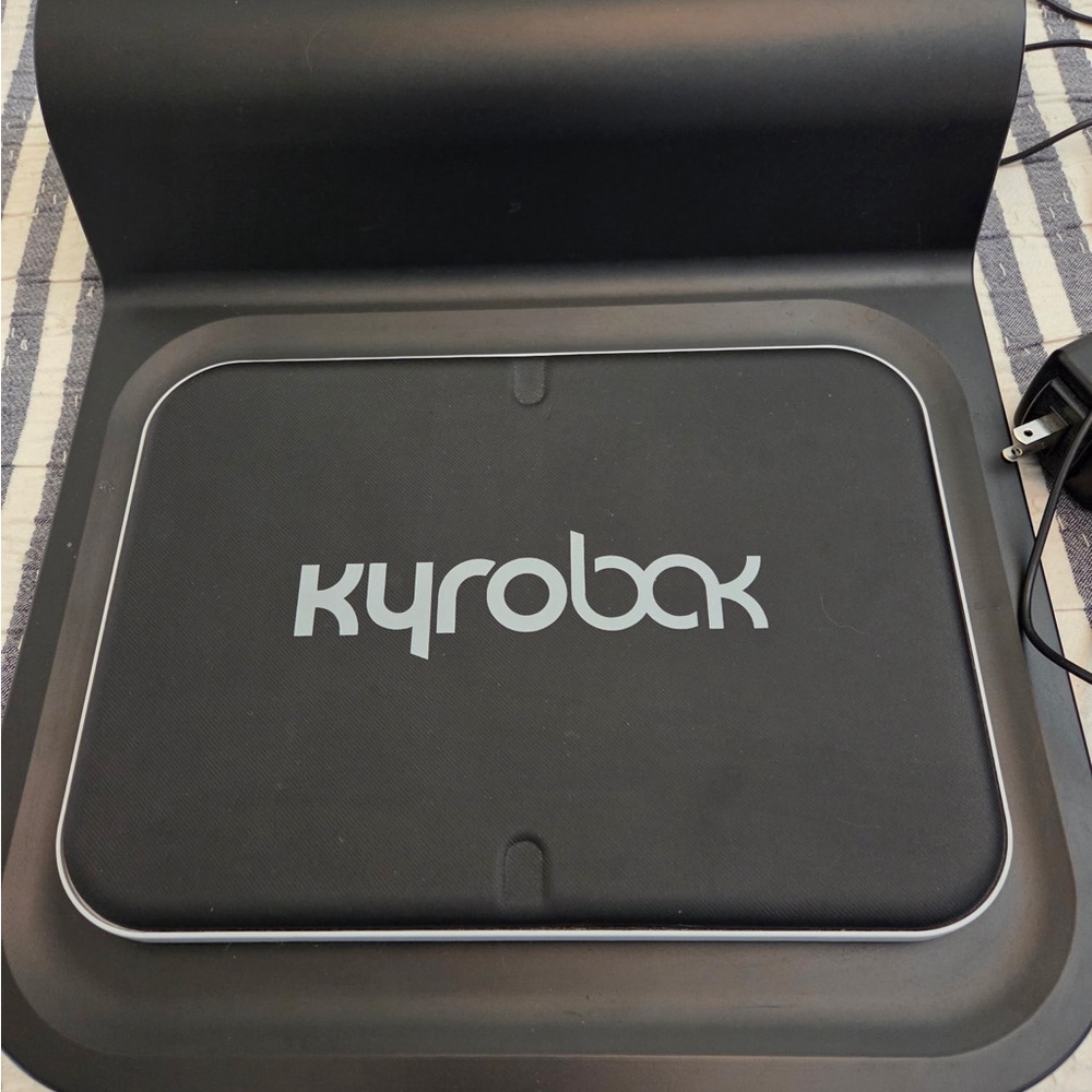 Kyrobak Black Back Pain Relief Device - Picture 1 of 2